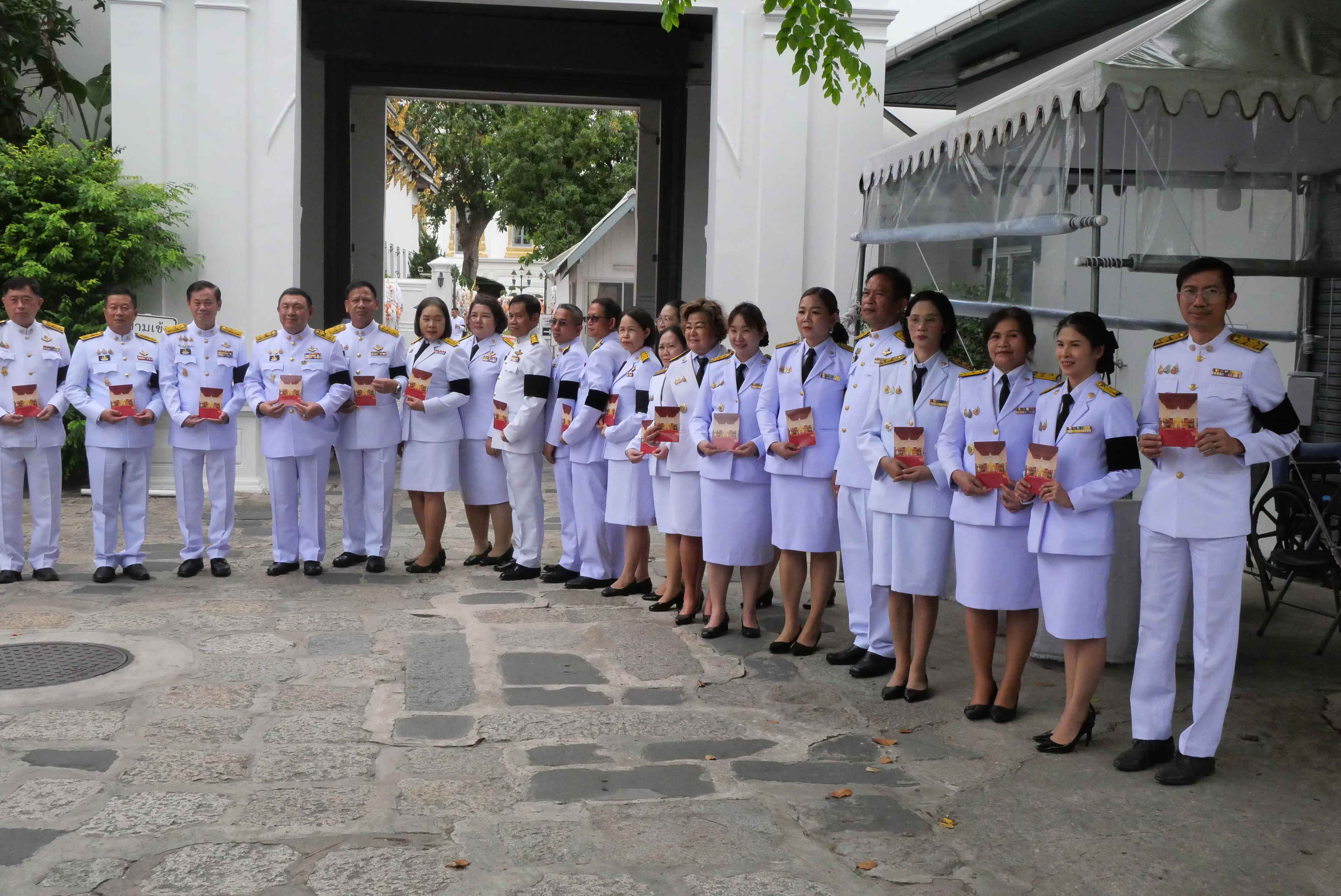 title - ส.ป.ก. ร่วมเข้าเฝ้าฯ ในพระพิธีธรรมสวดพระอภิธรรมพระศพสมเด็จพระเจ้าลูกเธอ เจ้าฟ้าพัชรกิติยาภา นเรนทิราเทพยวดี กรมหลวงราชสาริณีสิริพัชร มหาวัชรราชธิดา